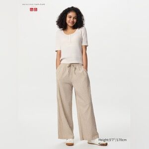 NWT Uniqlo Gingham Seersucker Easy Pants Size S in Beige